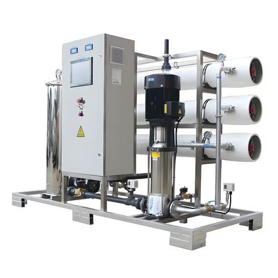 ราคาดี 98% การปฏิเสธเกลือ ระบบ RO น้ําท่วมกับ Siemens S7 PLC Control ออนไลน์