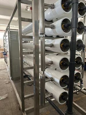 ราคาดี FilmTec ระบบทําความสะอาดน้ําแบบเปลือก 50-100kw/hr Siemens PLC Control ออนไลน์