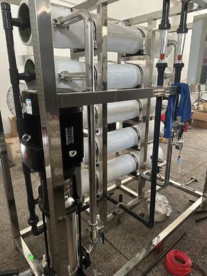 ราคาดี 150-300 PSI ความดันเรตติ้ง การฟื้นฟู น้ําทราย RO ระบบสําหรับน้ําปริมาณ Ph ที่กว้าง ออนไลน์