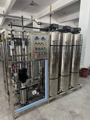 ราคาดี 380V / 50Hz แหล่งไฟฟ้า ระบบ RO ธุรกิจ ที่สมบูรณ์แบบสําหรับน้ําเทศบาลหรือบ่อน้ํา ออนไลน์